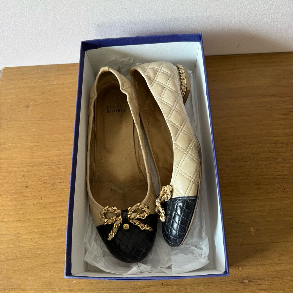 Stuart Weitzman Cream and Black Flats with Bow Detail